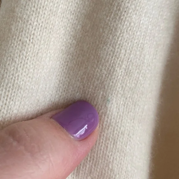 Boden Cream Cashmere V-neck Sweater - Picture 14 of 14